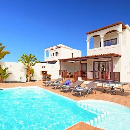 Willa Playa Blanca Sleeps 6 Pool Air Con Wifi *